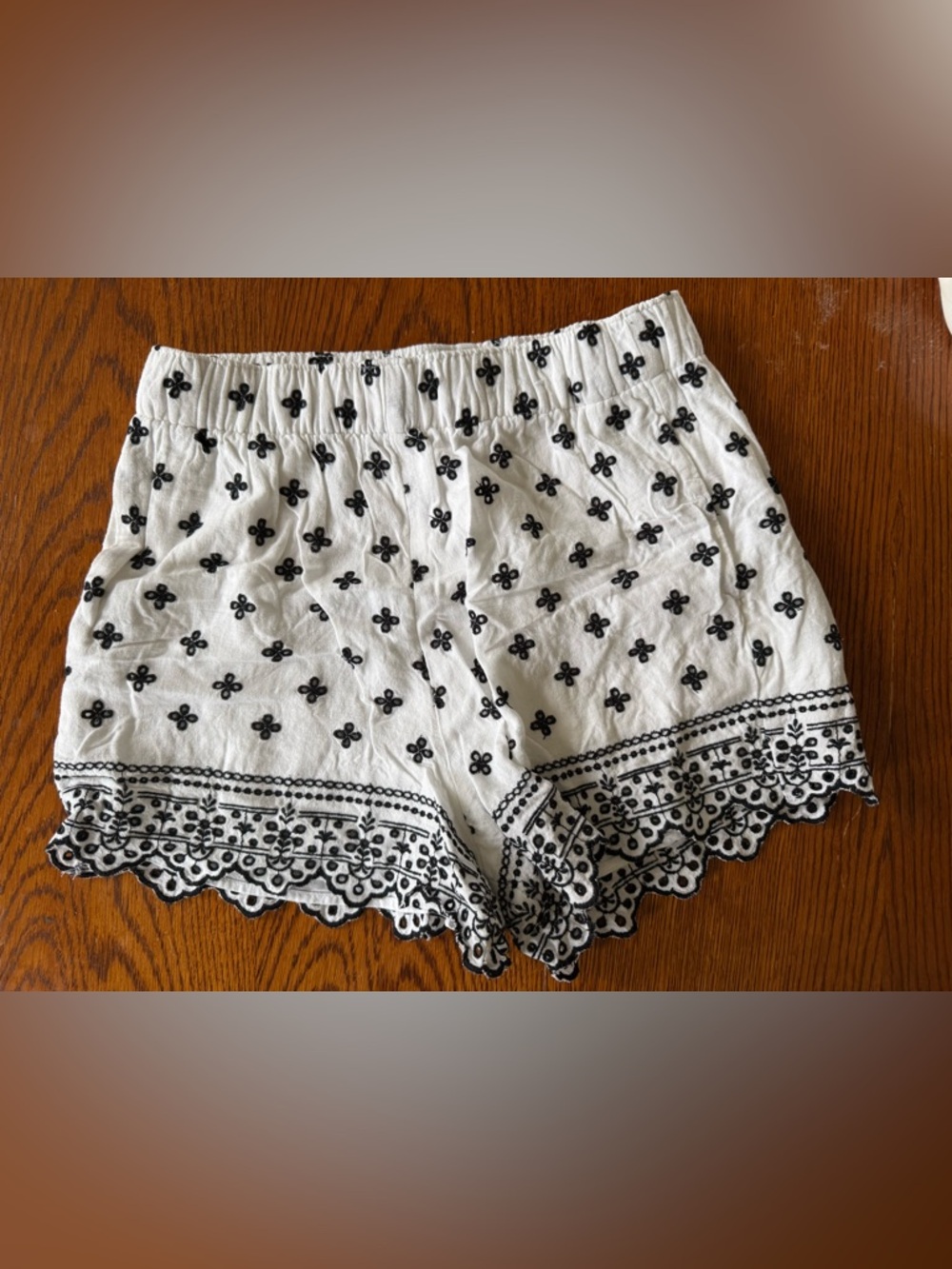 Abercrombie & Fitch White Shorts with Black Embroidery Accents